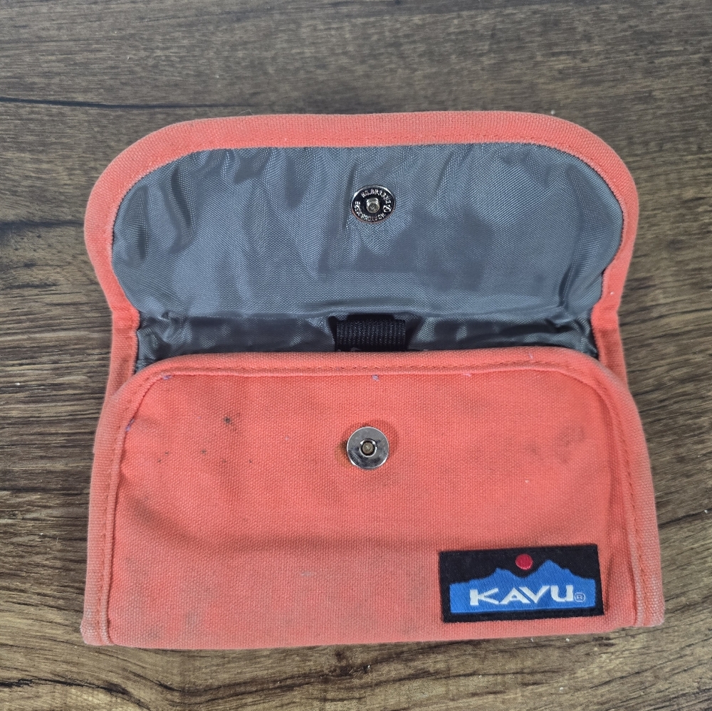 KAVU Big Spender (or Mondo Spender) tri-fold wallet. It is made from durable 12